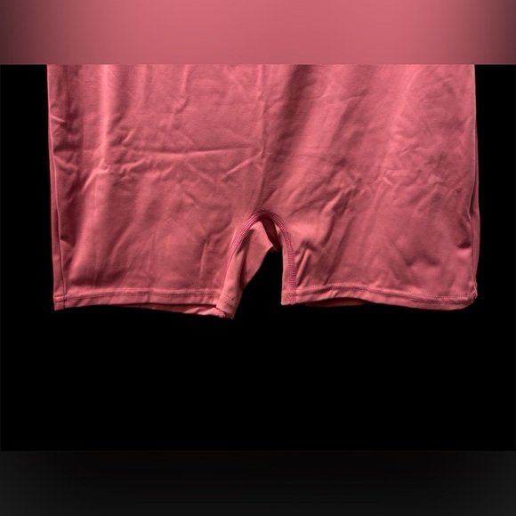 QINSE Pink Form-Fitting Romper with Square Neckline - Picture 6 of 7